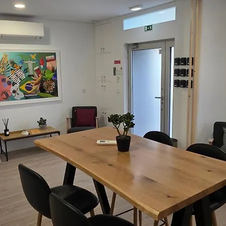Apartament Cais 75 & *