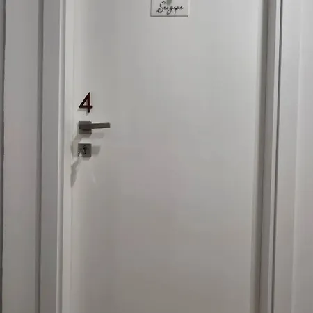 Cais 75 Studios&suites