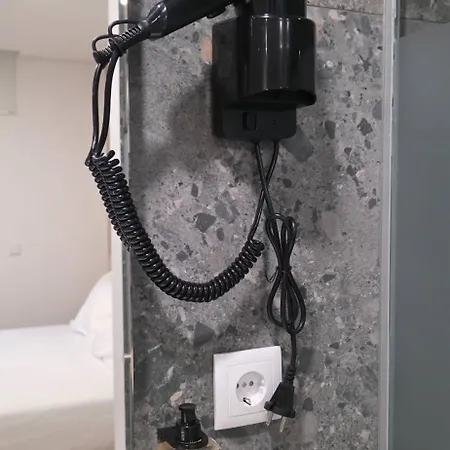 Cais 75 Studios&suites *