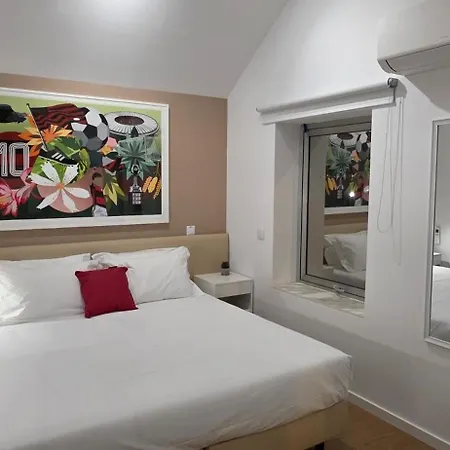 Apartament Cais 75 & *