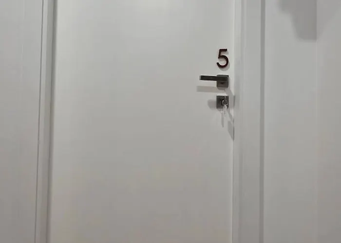 Cais 75 Studios&suites