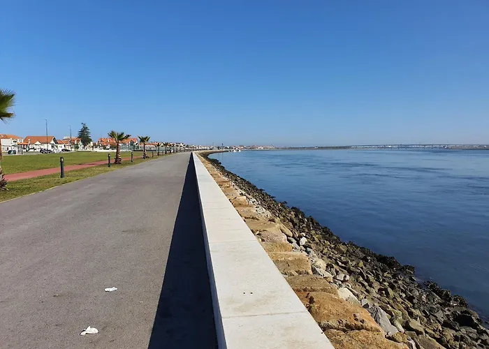 Cais 75 Studios&suites Appartement *